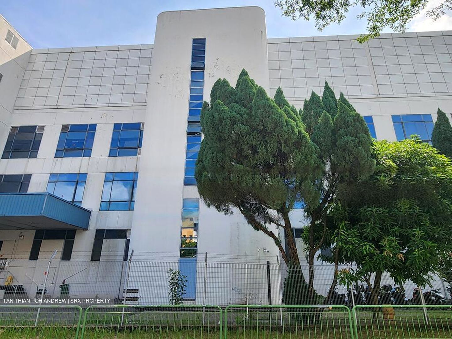 Alpine Centre (D14), Factory #486800271